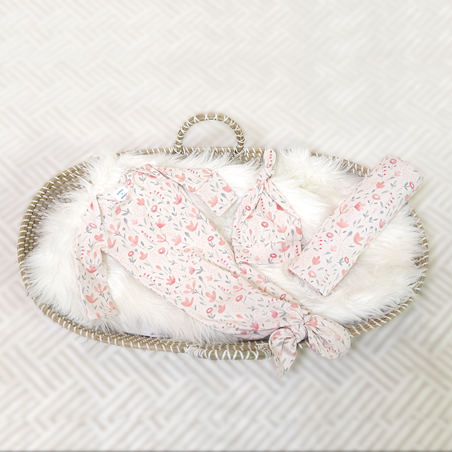 newborn-comfort-knit-gift-set-perennial
