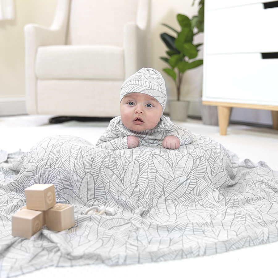 baby-comfort-knit-swaddle-1pk-zebra-plant